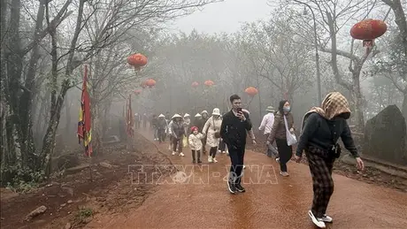 Thời tiết ngày 10/2: Bắc Bộ vẫn rét đậm, trưa chiều hửng nắng