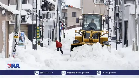 Tuyết lở khiến hơn 100 du khách mắc kẹt tại Fukushima, Nhật Bản