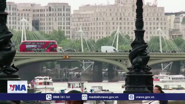 Kinh tế Anh bất ngờ tăng trưởng