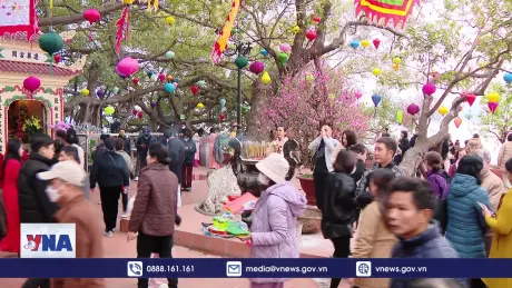 Sôi động du xuân đầu năm