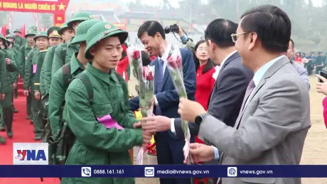 Hải Phòng giao nhận quân trang trọng, nhanh gọn