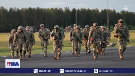 Pháp kêu gọi châu Âu tăng chi tiêu quốc phòng