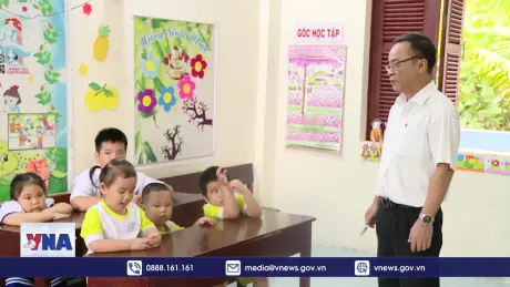 Những lớp học giữa muôn trùng khơi