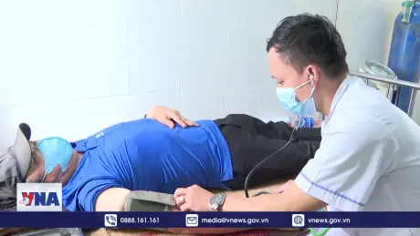 Người Y sỹ truyền lửa sức khỏe nơi vùng biên