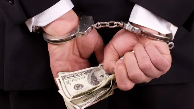 Nhân viên bất động sản lĩnh 13 năm tù vì chiếm đoạt tiền khách hàng