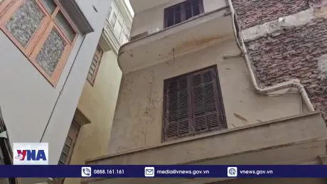 Di dời các hộ dân tại ngõ 7 Giang Văn Minh ngay trong đêm do xuất hiện vết nứt bất thường