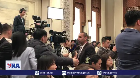 Phóng viên quốc tế tác nghiệp tại kỳ họp Lưỡng hội Trung Quốc