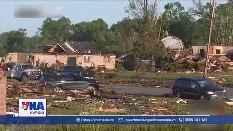 Bão lớn và lốc xoáy quét qua 3 bang ở Mỹ
