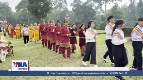 Lễ Phật đản tại Trung tâm Phật giáo cổ Indonesia