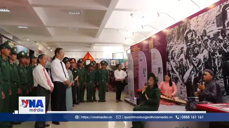 Triển lãm “Không gian di sản văn hóa Chủ tịch Hồ Chí Minh ở Huế”