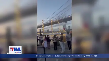 Khả năng tàu Mexico va vào cầu Brooklyn do hỏng động cơ