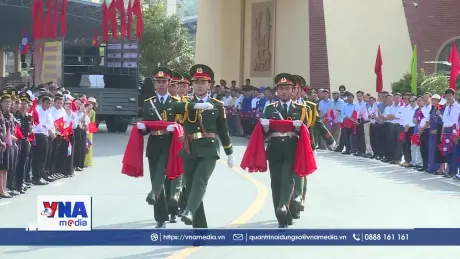 Lễ đón nhận hài cốt liệt sĩ quân tình nguyện Việt Nam hy sinh tại Lào