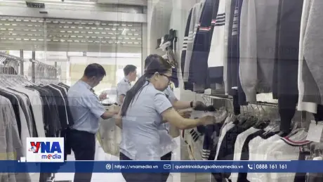 Đà Nẵng - Nhiều cửa hàng công khai bán hàng thời trang giả