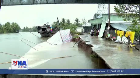 Khẩn trương khắc phục sạt lở, ổn định đời sống cho người dân