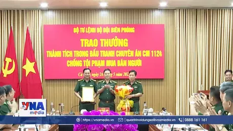 Khen thưởng đột xuất thành tích đấu tranh, triệt phá đường dây mua bán người