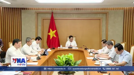 Phân cấp, phân quyền cho địa phương trong lĩnh vực Ngoại giao