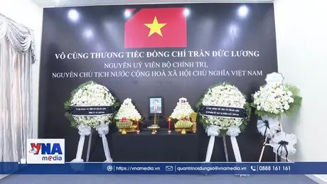 Trang trọng lễ viếng nguyên Chủ tịch nước Trần Đức Lương tại Campuchia


