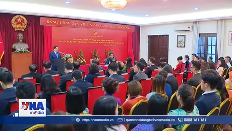 Thủ tướng gặp gỡ cộng đồng người Việt Nam tại Malaysia