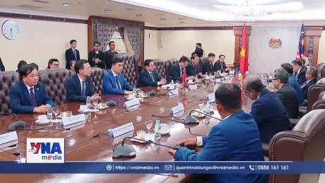 Thủ tướng Phạm Minh Chính hội kiến Chủ tịch Hạ viện Malaysia