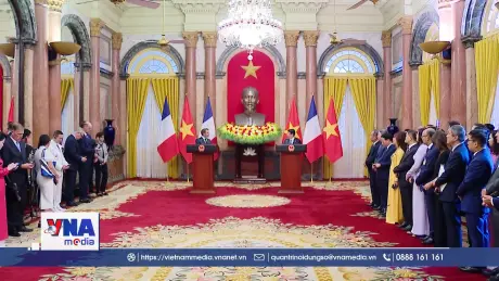 Chủ tịch nước Lương Cường và Tổng thống Pháp gặp gỡ báo chí