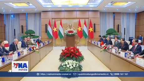 Chủ tịch Quốc hội hội kiến Tổng thống Hungary