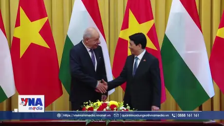 Chủ tịch nước Lương Cường hội đàm với Tổng thống Hungary