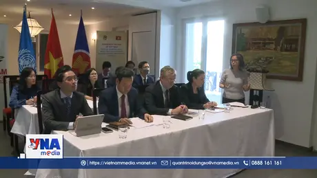 Phái đoàn Việt Nam tổ chức hội thảo về thuế đối ứng