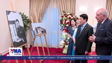 Khai mạc triển lãm ảnh của nhiếp ảnh gia Hungary Dezso Bozoky