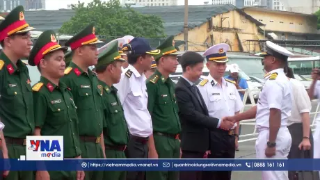 Tàu hải quân Ấn Độ Ins Darshak thăm Thành phố Hồ Chí Minh