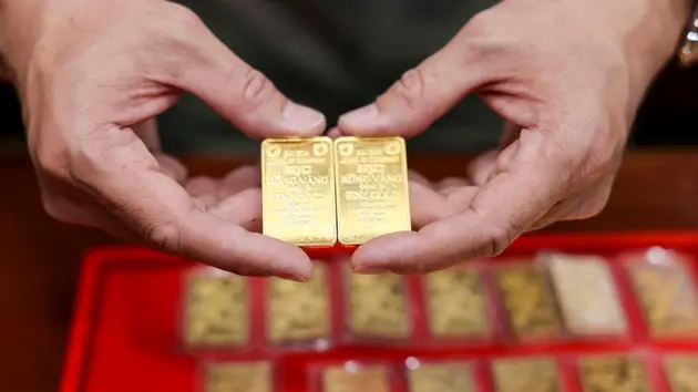 Một mình tổng giám đốc SJC quyết định giá vàng, vi phạm về thuế, bị chuyển điều tra
