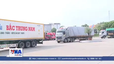 Thủ tướng yêu cầu không để ùn tắc nông sản tại cửa khẩu