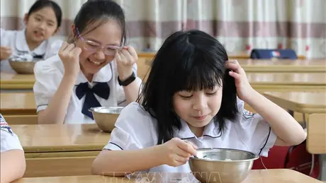 Hà Nội sẽ hỗ trợ bữa trưa cho học sinh tiểu học

