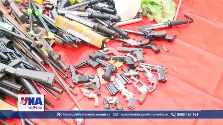 Tiêu hủy gần 2.000 vũ khí, công cụ hỗ trợ người dân tự nguyện giao nộp
