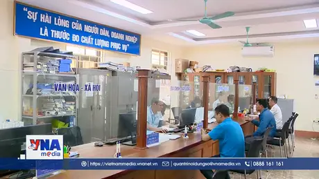 Yêu cầu công chức xã có bằng đại học trở lên