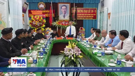 Thăm, chúc mừng 86 năm Ngày khai sáng đạo Phật giáo Hòa Hảo