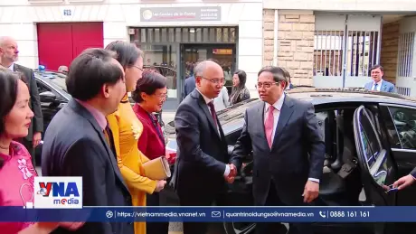 Thủ tướng Phạm Minh Chính gặp gỡ cộng đồng người Việt Nam tại Pháp