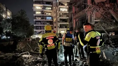 Iran mở cuộc tấn công tên lửa thứ 3 vào Israel