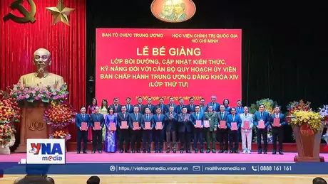 Nâng tầm bản lĩnh cho cán bộ quy hoạch Ủy viên Trung ương Đảng khóa XIV
