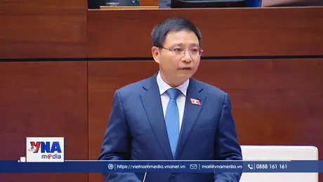 Bộ trưởng đi thẳng vào các vấn đề đại biểu đặt ra