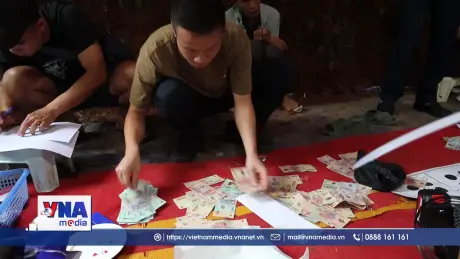 Vận động đối tượng cầm đầu đường dây tổ chức đánh bạc ra đầu thú