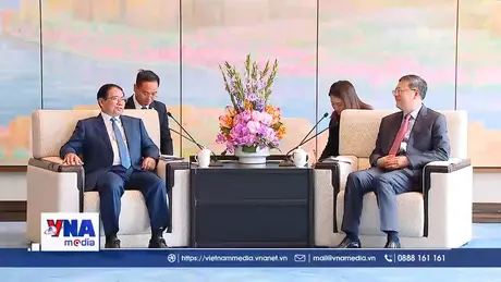 Thủ tướng Phạm Minh Chính hội kiến Bí thư Thượng Hải