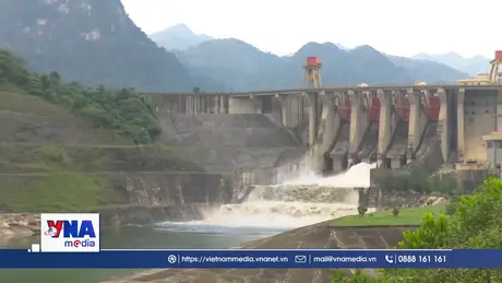 Lệnh Thủy điện Tuyên Quang mở 1 cửa xả đáy