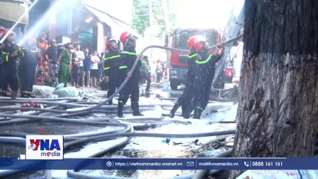  Cháy cửa hàng bán đồ thờ cúng ở trung tâm Cần Thơ