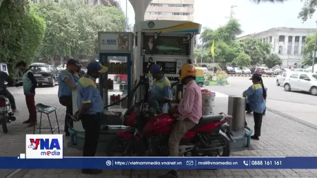 Thủ đô Ấn Độ cấm bán nhiên liệu cho xe cũ