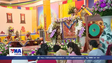 Đoàn Phật giáo Nepal tham quan và hoạt động tôn giáo tại Việt Nam