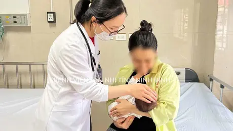 Cấp cứu thành công bệnh nhi 1 tháng tuổi ngộ độc sái thuốc phiện
