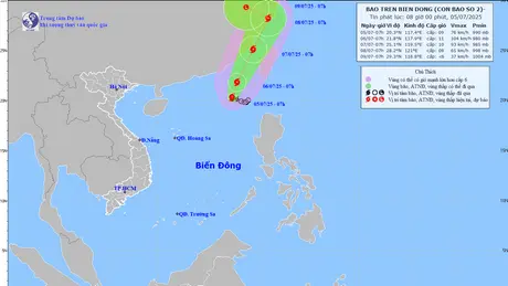 Bão số 2 di chuyển theo hướng Tây Tây Bắc với sức gió giật cấp 11