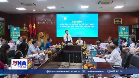 Giữ ổn định giá cả, hỗ trợ tăng trưởng là bài toán cho nửa cuối 2025