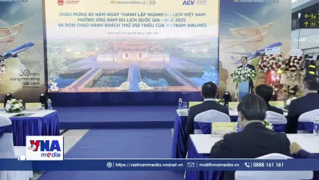 Vietnam Airlines đón hành khách thứ 350 triệu tại Huế