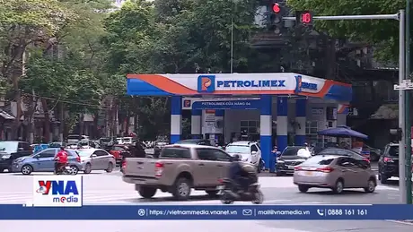 Giá xăng, dầu cùng tăng